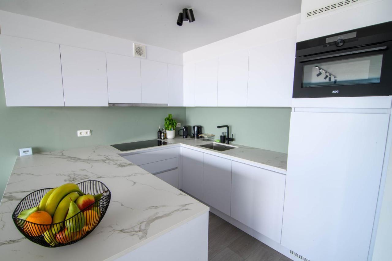 Premium Holidays - New Modern Apartment Oostkant With Seaview At Westende Middelkerke Esterno foto