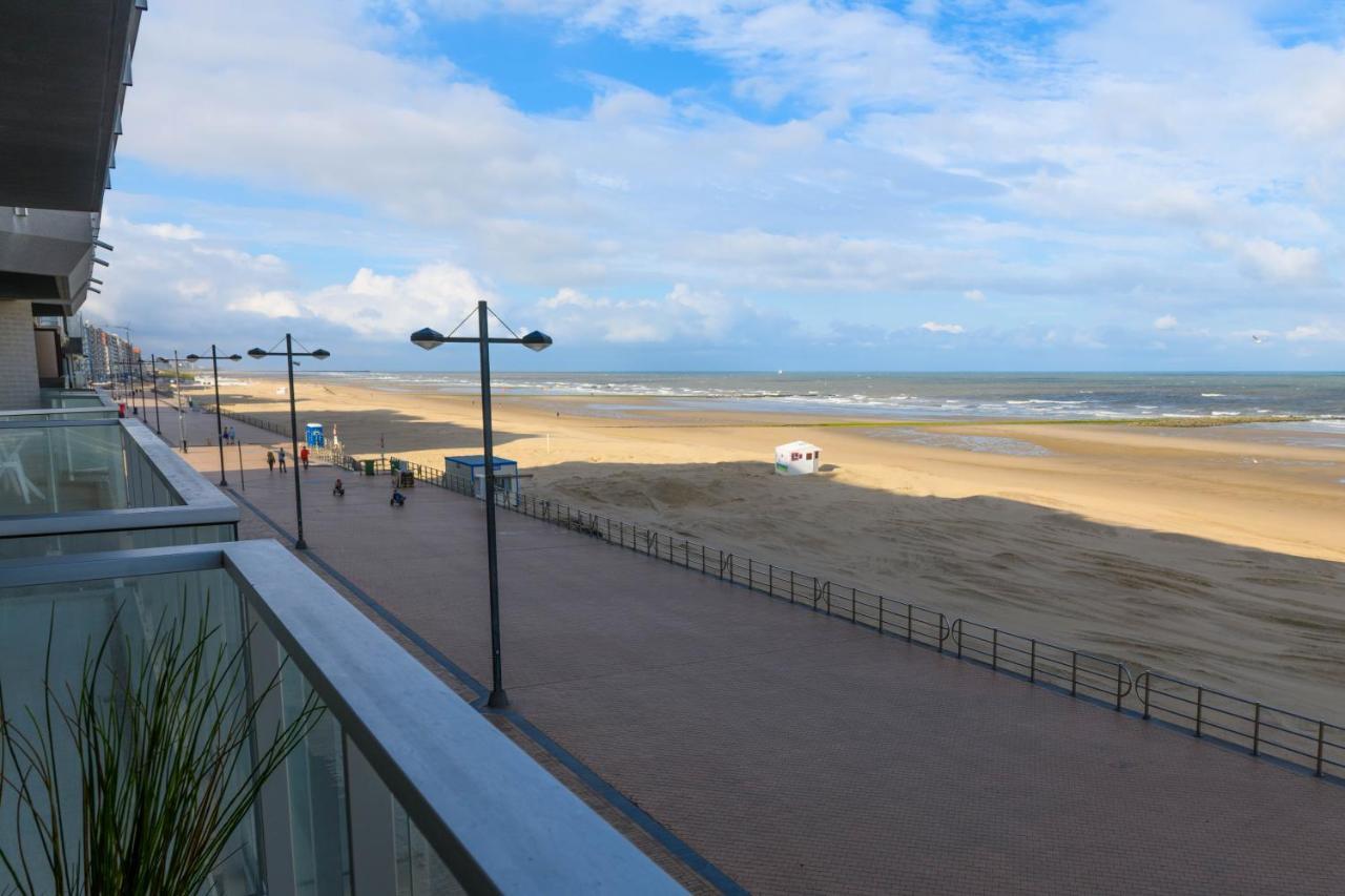 Premium Holidays - New Modern Apartment Oostkant With Seaview At Westende Middelkerke Esterno foto